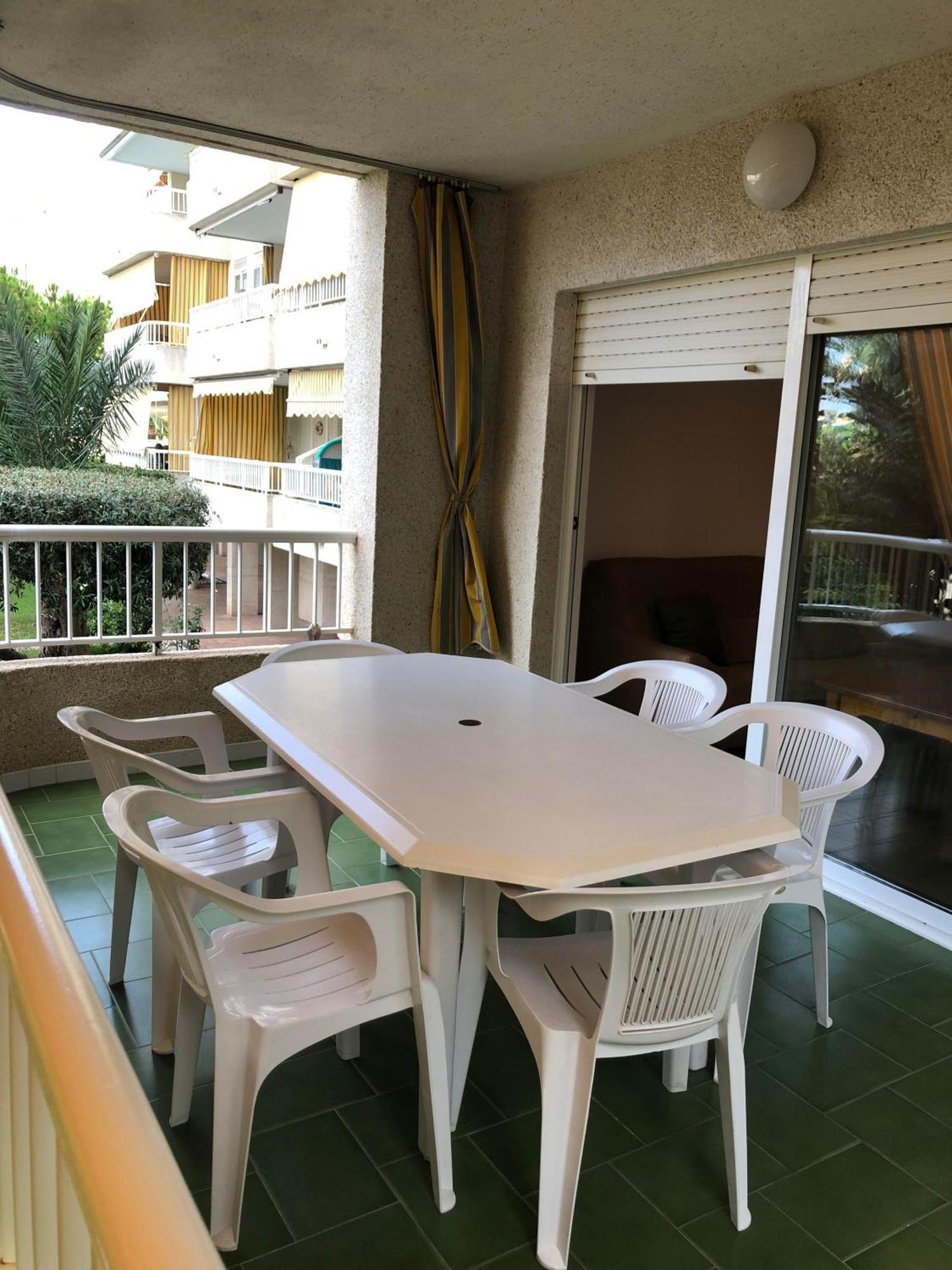 Apartamento En Alquiler Parque 8, Playa De Gandia Buitenkant foto